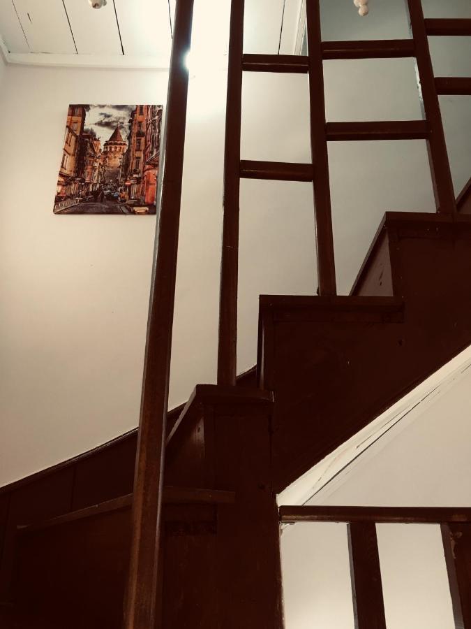 Taksim Wooden House Hostel Istanbul Exterior photo